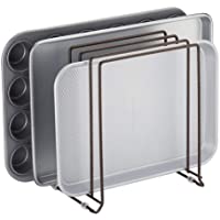 mDesign Soporte para bandejas de horno en metal – Compacto organizador de tapaderas para ahorrar espacio en armarios…